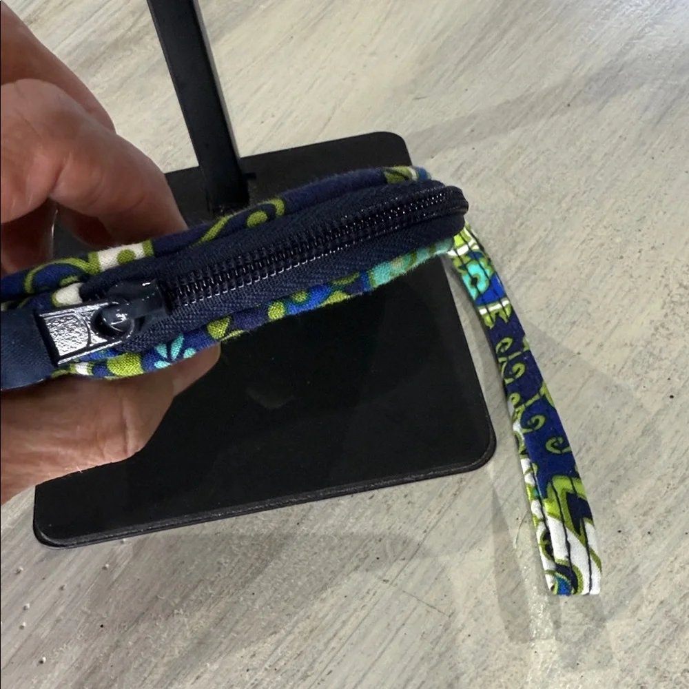 Vera Bradley chic wristlet